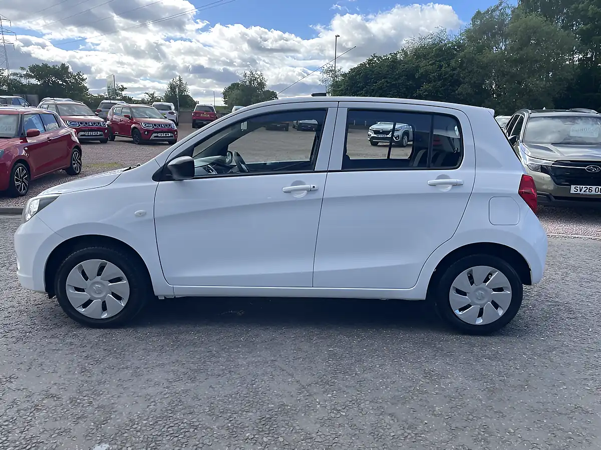 Used 2016 Suzuki Celerio SZ2 White - Interior and Exterior details 4