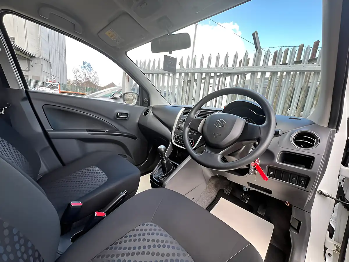 Used 2016 Suzuki Celerio SZ2 White - Interior and Exterior details 14