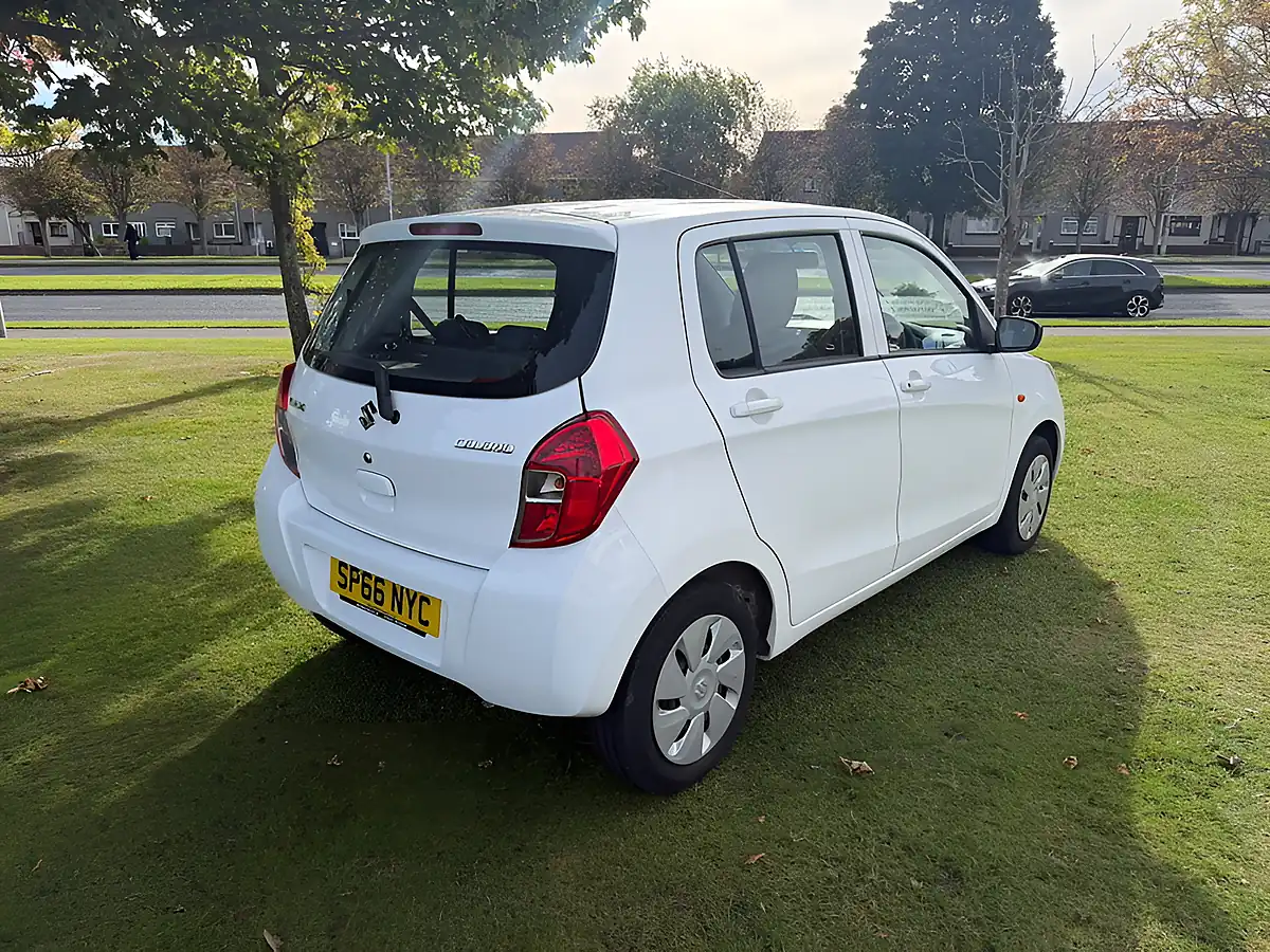 Used 2016 Suzuki Celerio SZ2 White - Interior and Exterior details 4