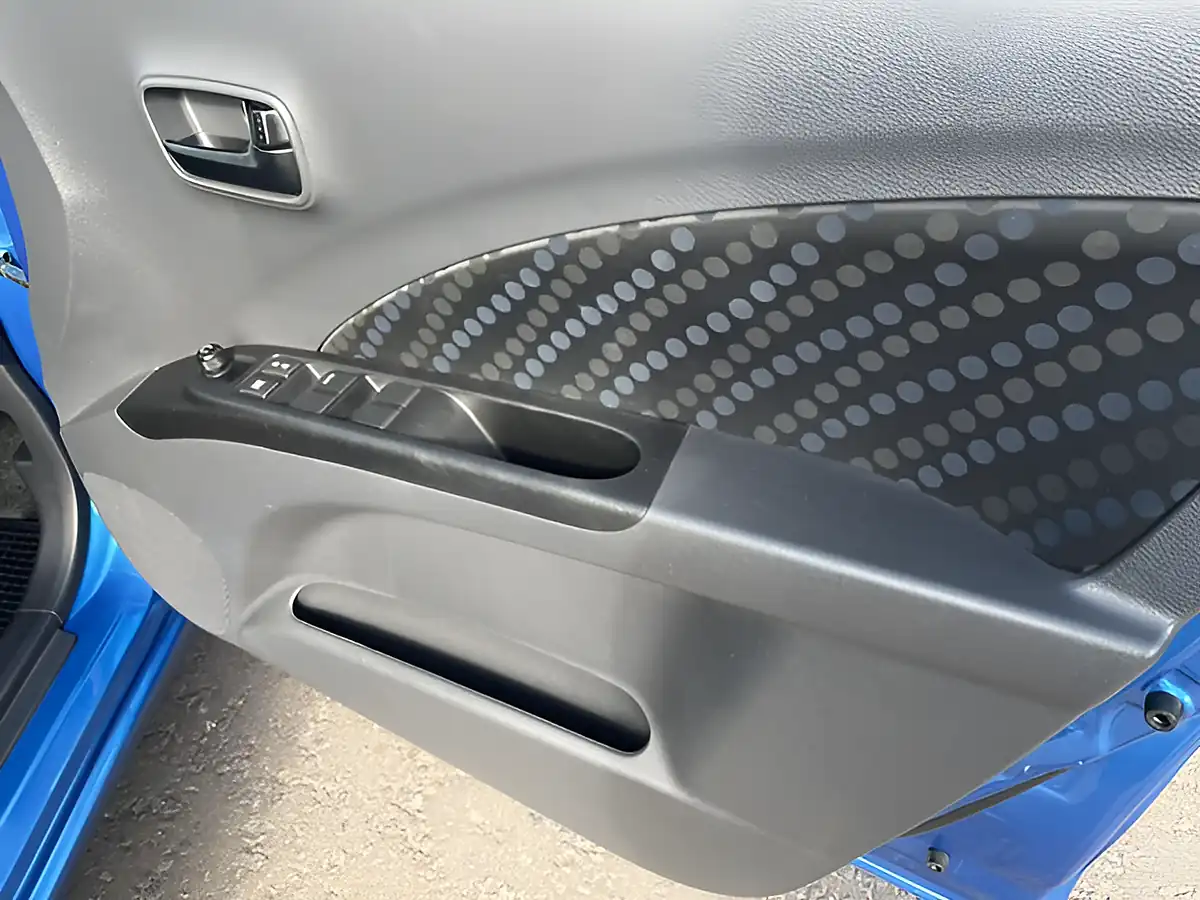 Used 2016 Suzuki Celerio SZ4 Cerulean Blue Pearl - Interior and Exterior details 14