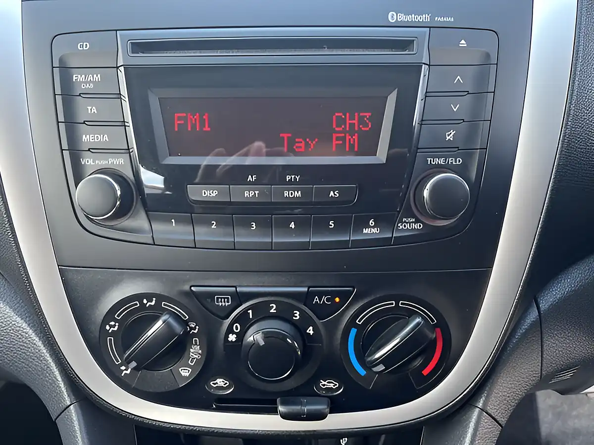 Used 2016 Suzuki Celerio SZ4 Cerulean Blue Pearl - Interior and Exterior details 9