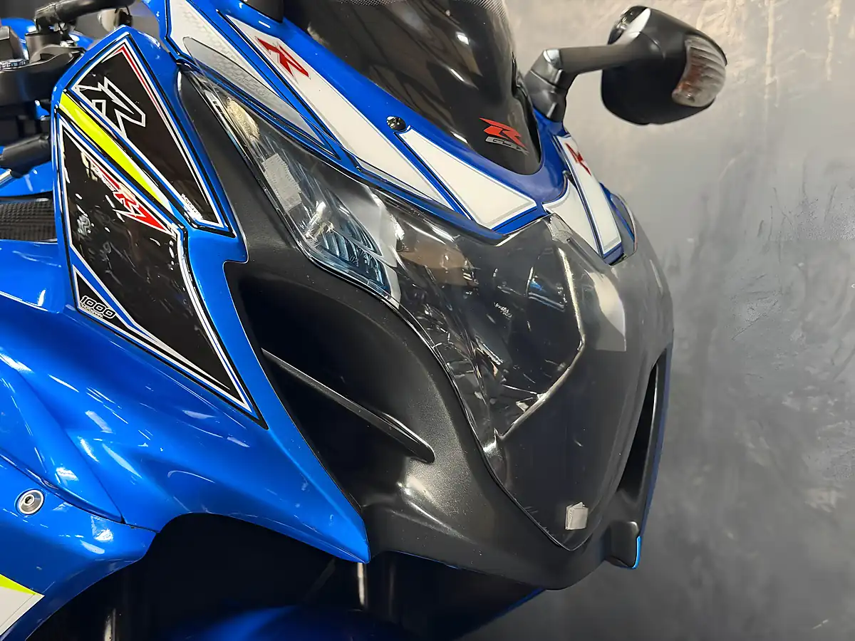Used 2016 Suzuki GSX-R1000 Moto Gp Edition Blue - Interior and Exterior details 11