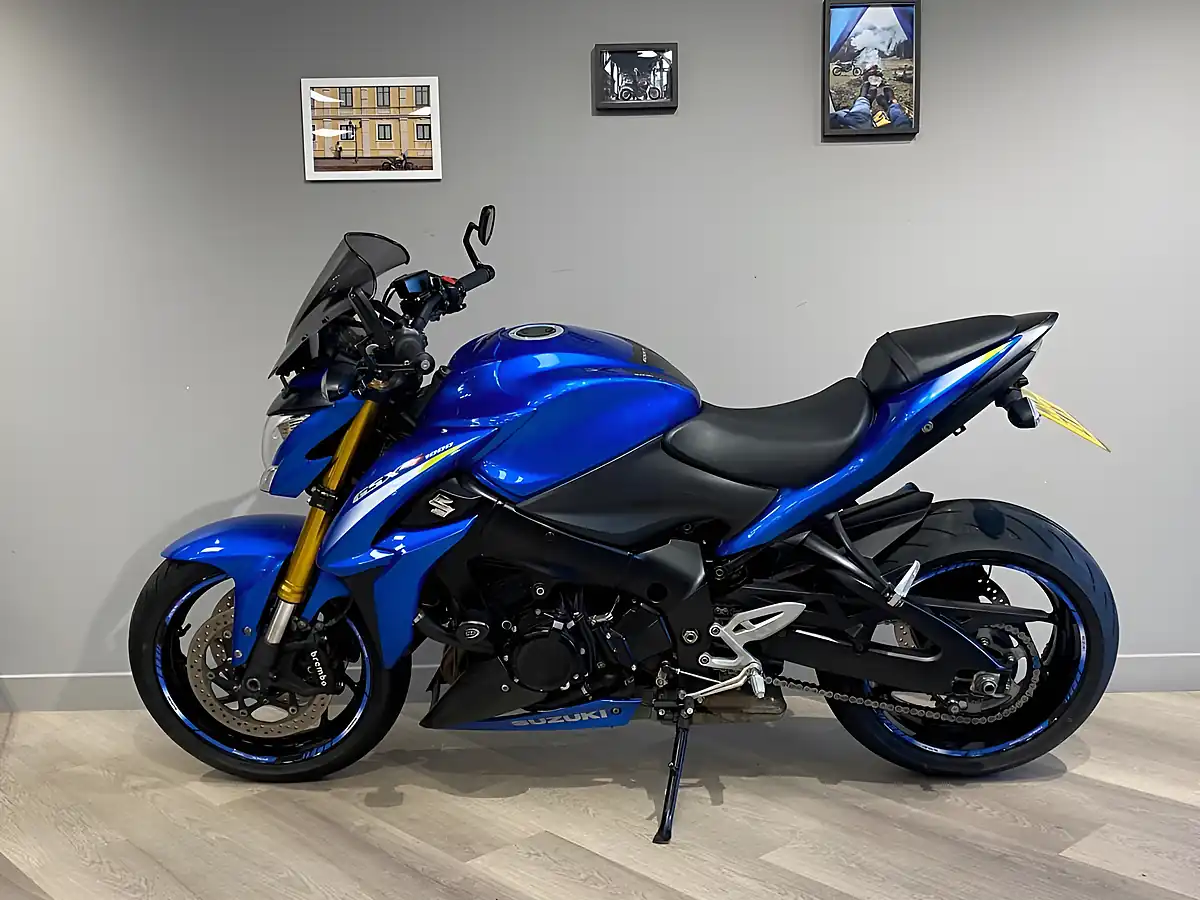 Used 2016 Suzuki GSX-S1000 AL6 Blue - Interior and Exterior details 2