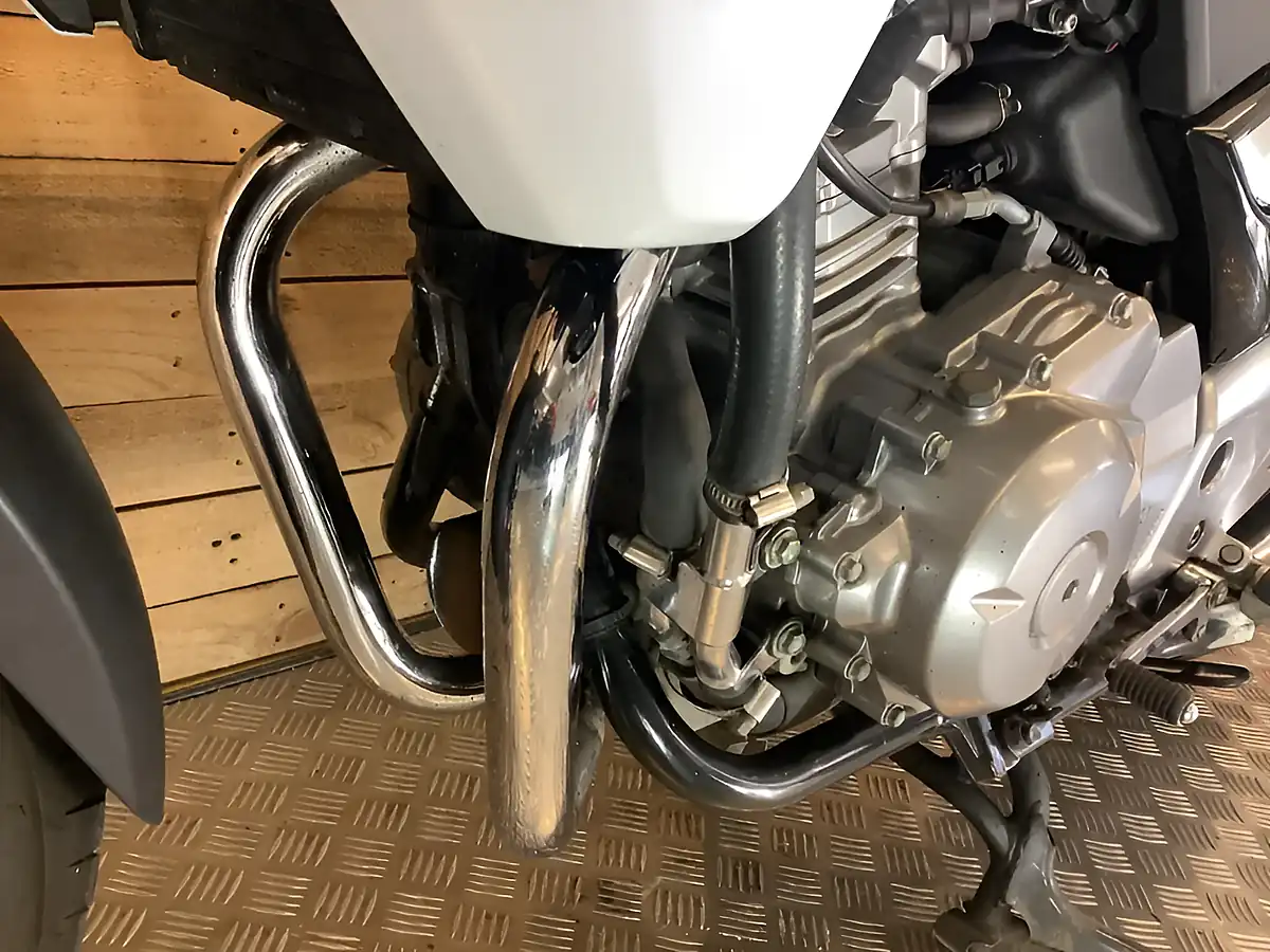 Used 2016 Suzuki Inazuma Blue - Interior and Exterior details 17