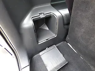 Used 2016 Suzuki Jimny Adventure White/Grey - Interior and Exterior details 10
