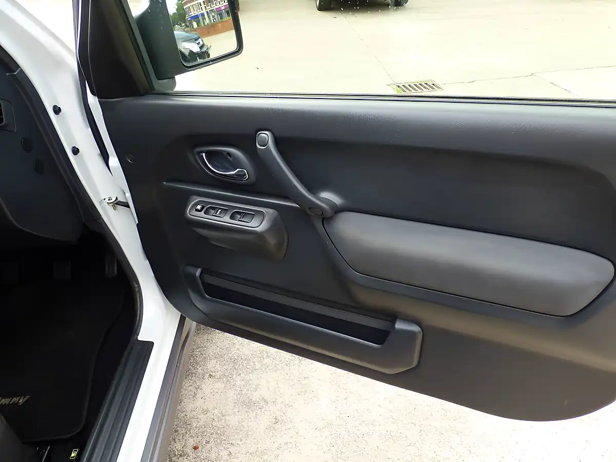 Used 2016 Suzuki Jimny Adventure White/Grey - Interior and Exterior details 15