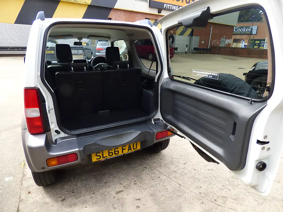 Used 2016 Suzuki Jimny Adventure White/Grey - Interior and Exterior details 8