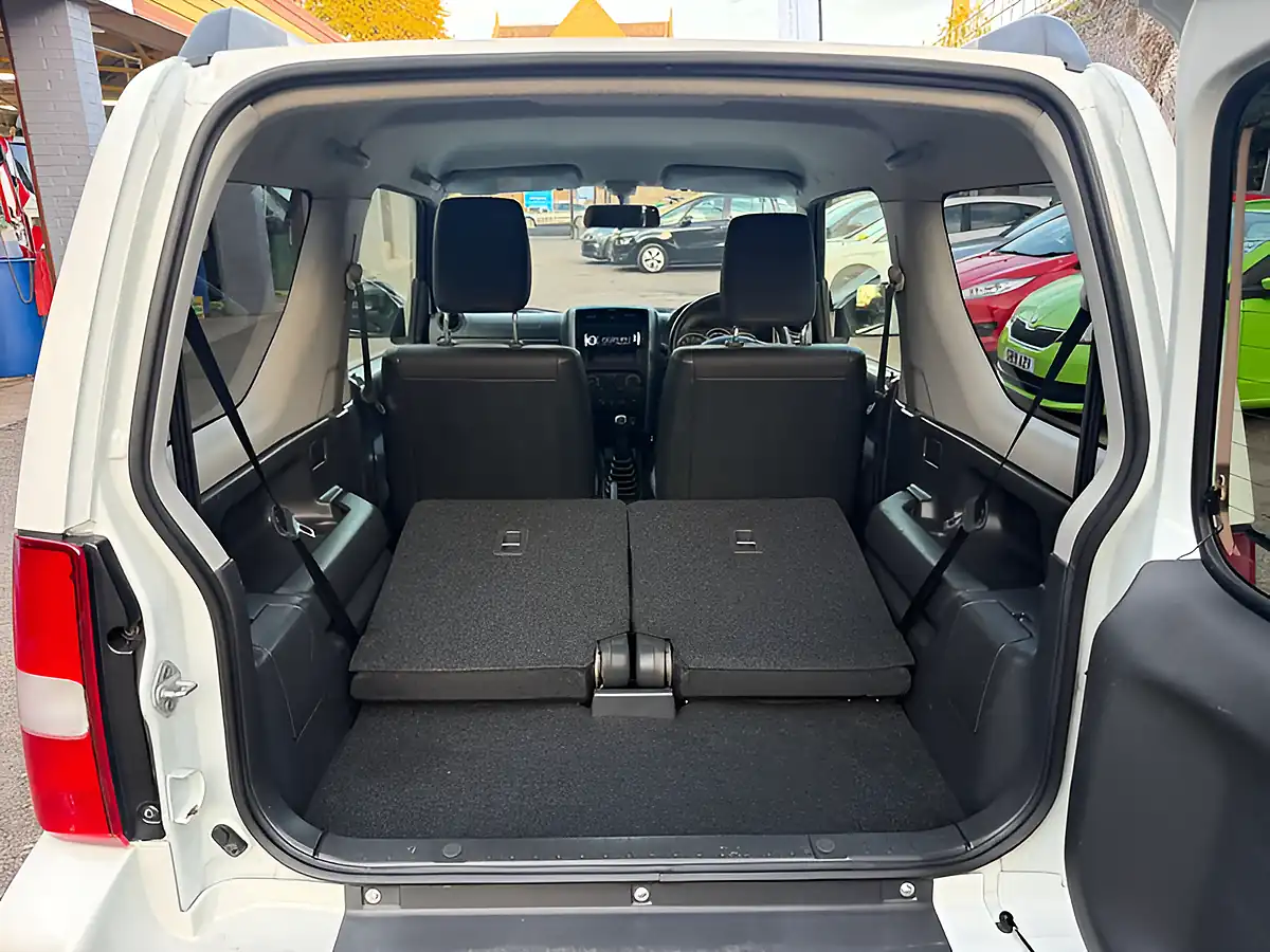 Used 2016 Suzuki Jimny SZ4 White - Interior and Exterior details 15