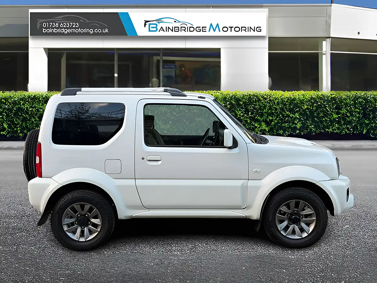 Used 2016 Suzuki Jimny SZ4 White - Interior and Exterior details 2