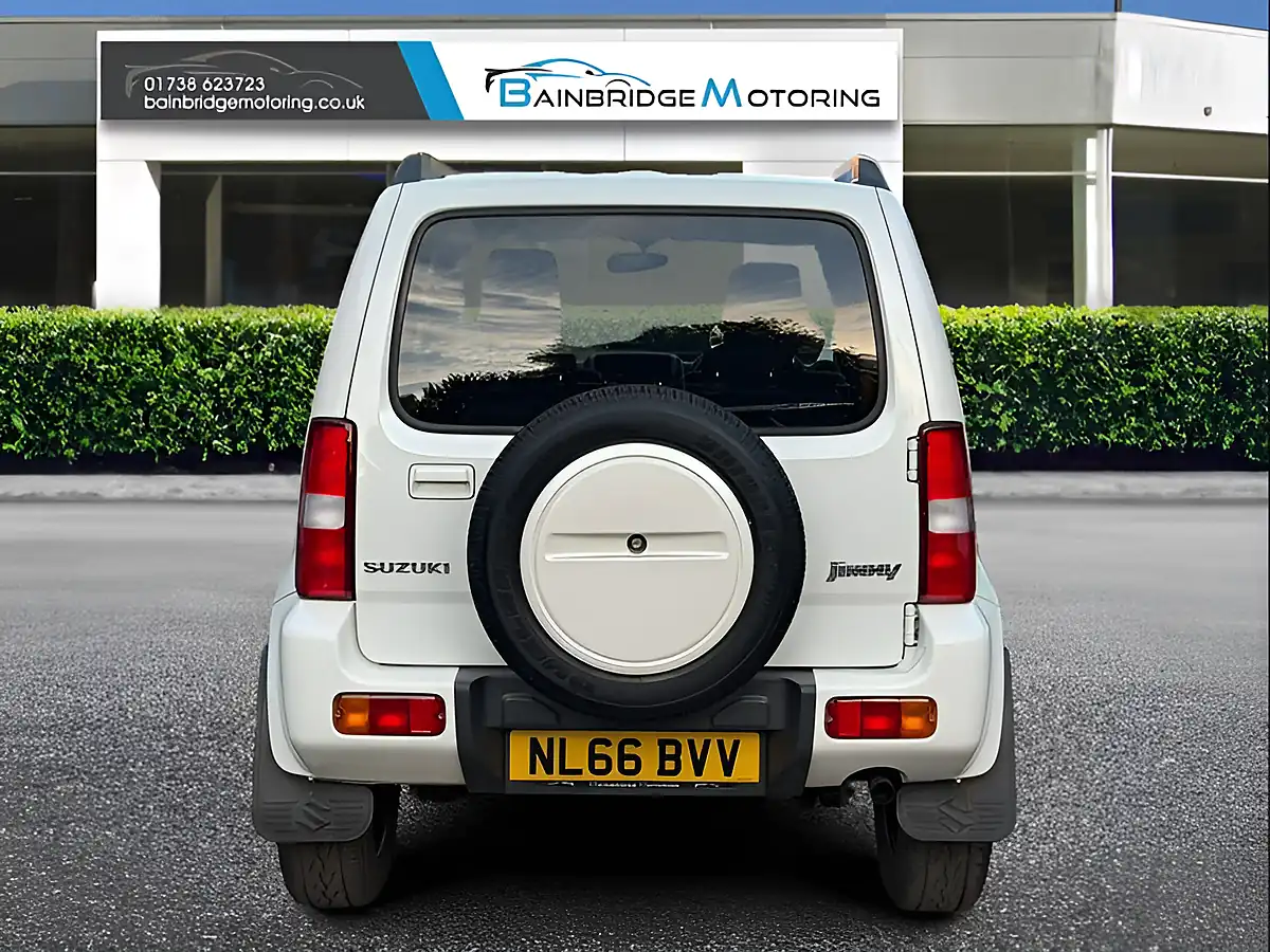 Used 2016 Suzuki Jimny SZ4 White - Interior and Exterior details 4