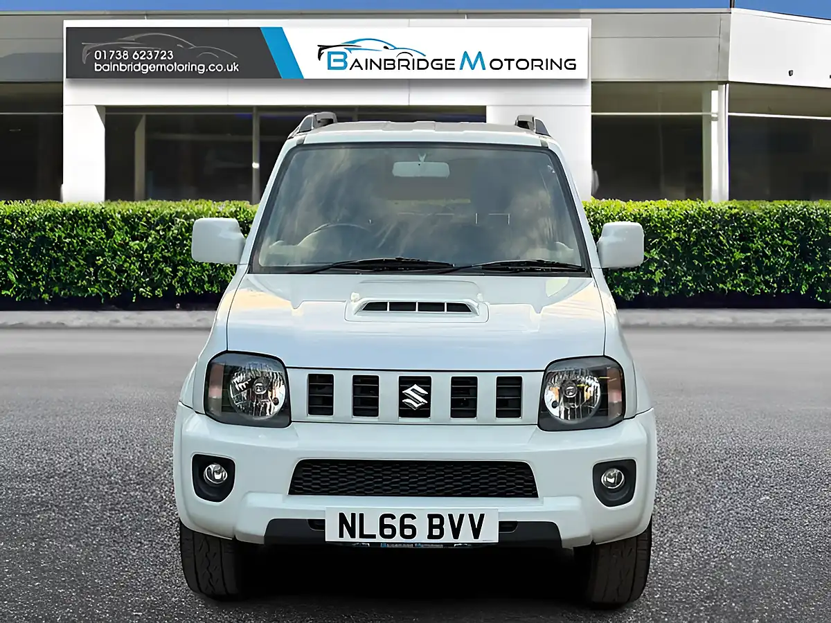 Used 2016 Suzuki Jimny SZ4 White - Interior and Exterior details 8