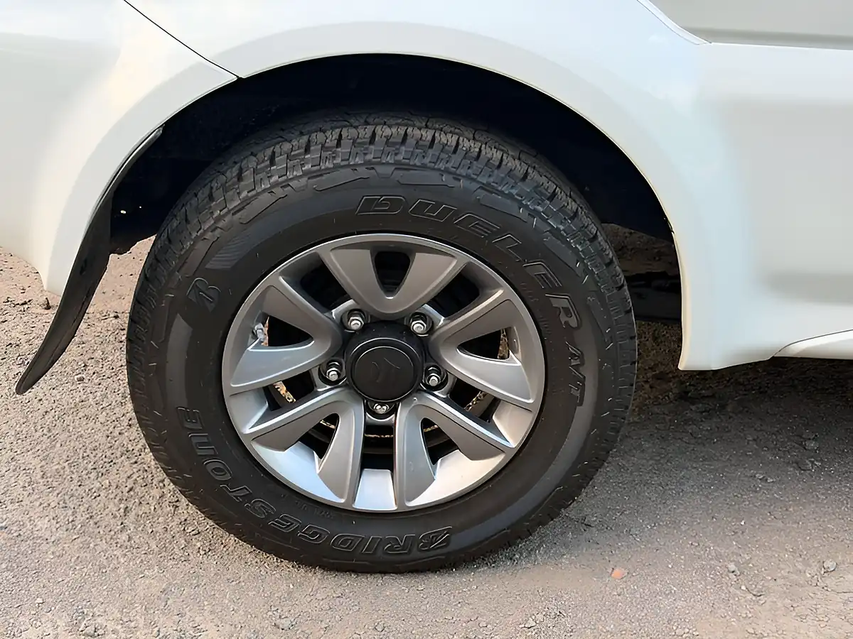 Used 2016 Suzuki Jimny SZ4 White - Interior and Exterior details 9