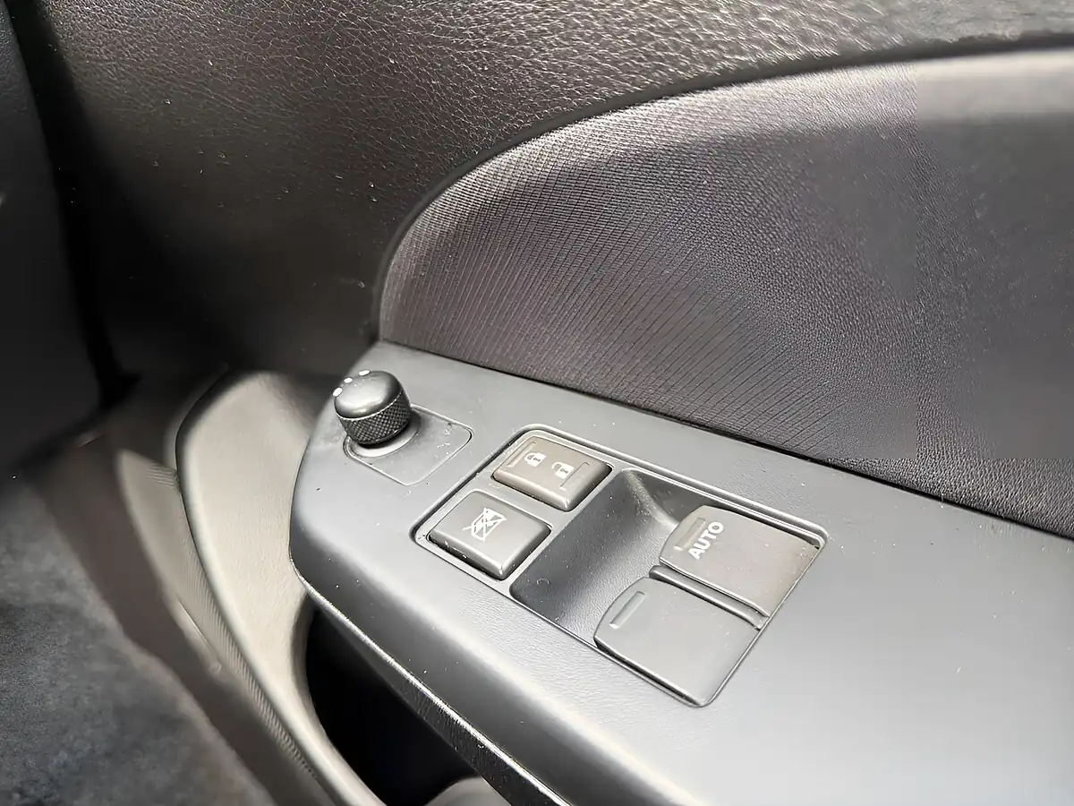 Used 2016 Suzuki Swift Sz-L Black - Interior and Exterior details 16