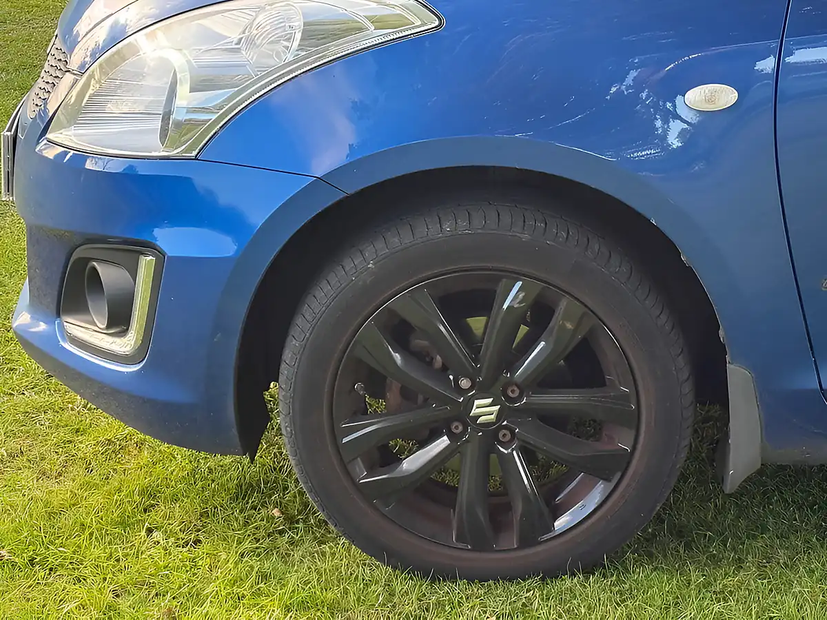 Used 2016 Suzuki Swift Sz-L Blue - Interior and Exterior details 10