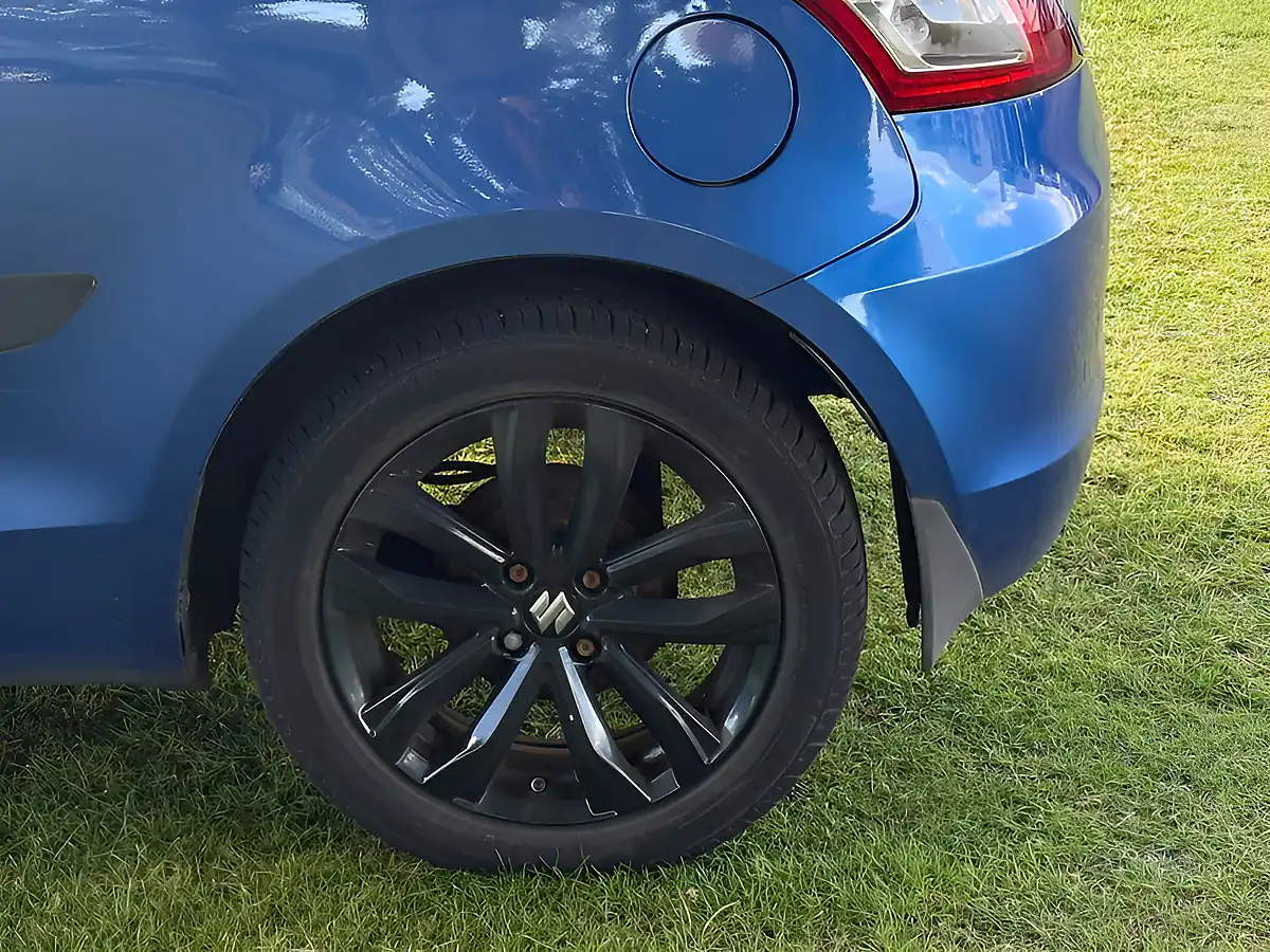 Used 2016 Suzuki Swift Sz-L Blue - Interior and Exterior details 9