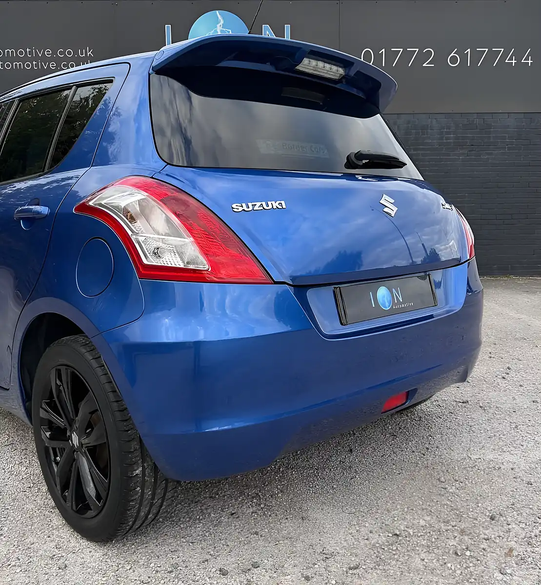 Used 2016 Suzuki Swift Sz-L Kashmir Blue Met - Interior and Exterior details 10
