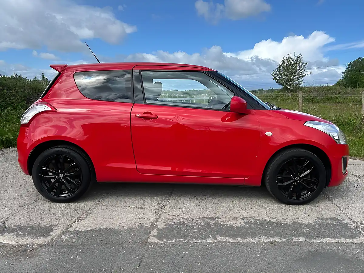 Used 2016 Suzuki Swift Sz-L Red - Interior and Exterior details 2