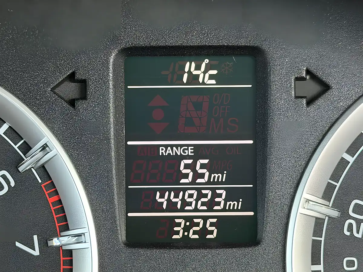 Used 2016 Suzuki Swift Sz-L Red - Interior and Exterior details 12