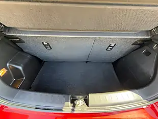 Used 2016 Suzuki Swift Sz-L Red - Interior and Exterior details 16