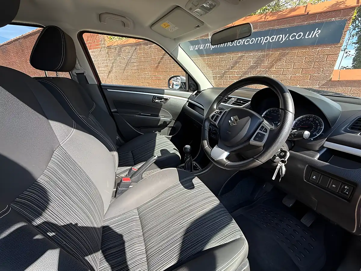 Used 2016 Suzuki Swift Sz-L Red - Interior and Exterior details 9