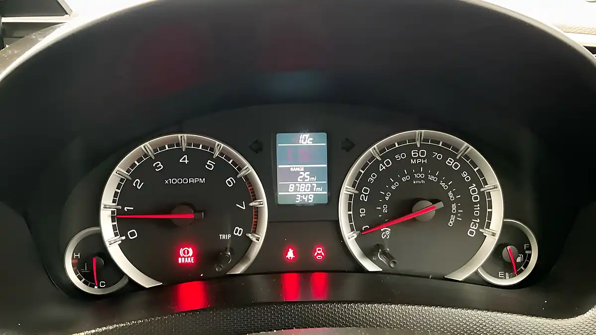 Used 2016 Suzuki Swift Sz-L Red - Interior and Exterior details 10