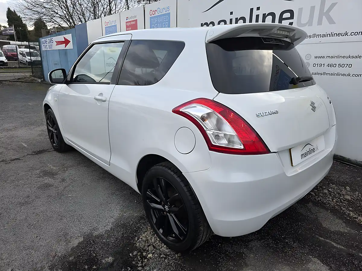 Used 2016 Suzuki Swift Sz-L White - Interior and Exterior details 4