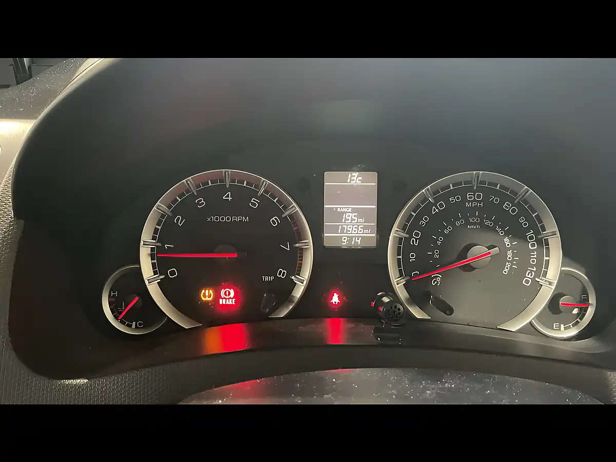 Used 2016 Suzuki Swift SZ3 Blue - Interior and Exterior details 10