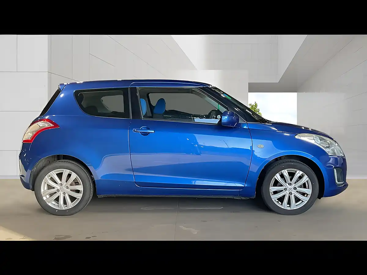 Used 2016 Suzuki Swift SZ3 Blue - Interior and Exterior details 5