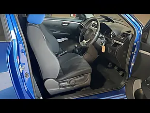 Used 2016 Suzuki Swift SZ3 Blue - Interior and Exterior details 9
