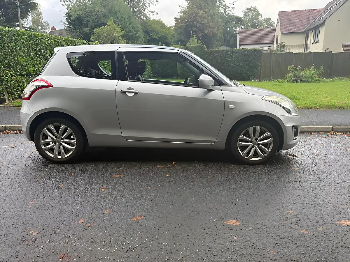 Used 2016 Suzuki Swift SZ3 Silver - Interior and Exterior details 2