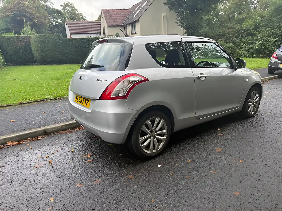 Used 2016 Suzuki Swift SZ3 Silver - Interior and Exterior details 3