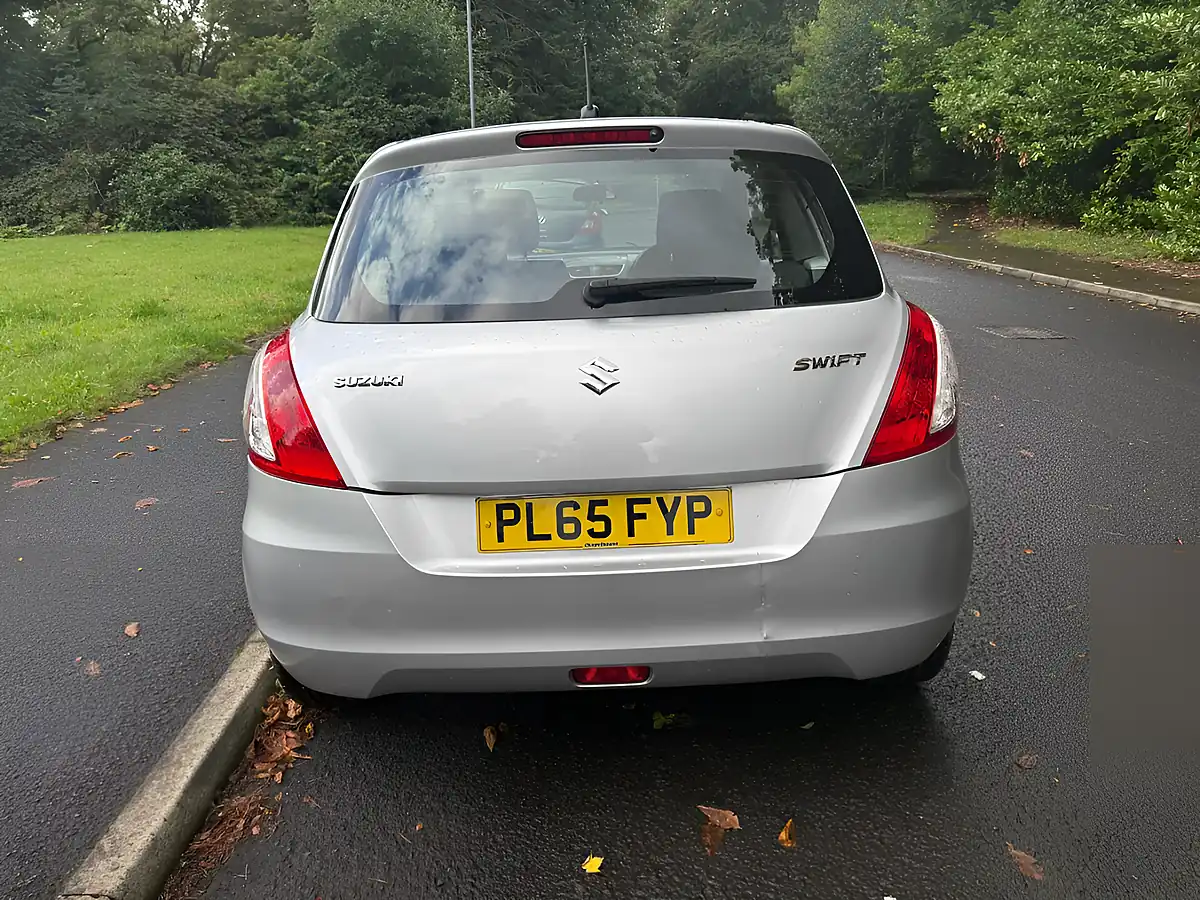 Used 2016 Suzuki Swift SZ3 Silver - Interior and Exterior details 4