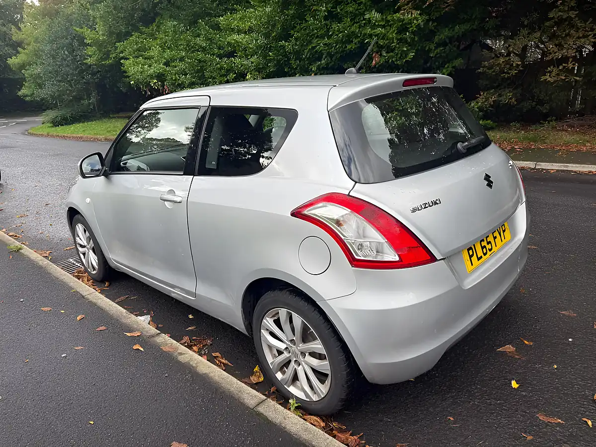 Used 2016 Suzuki Swift SZ3 Silver - Interior and Exterior details 5