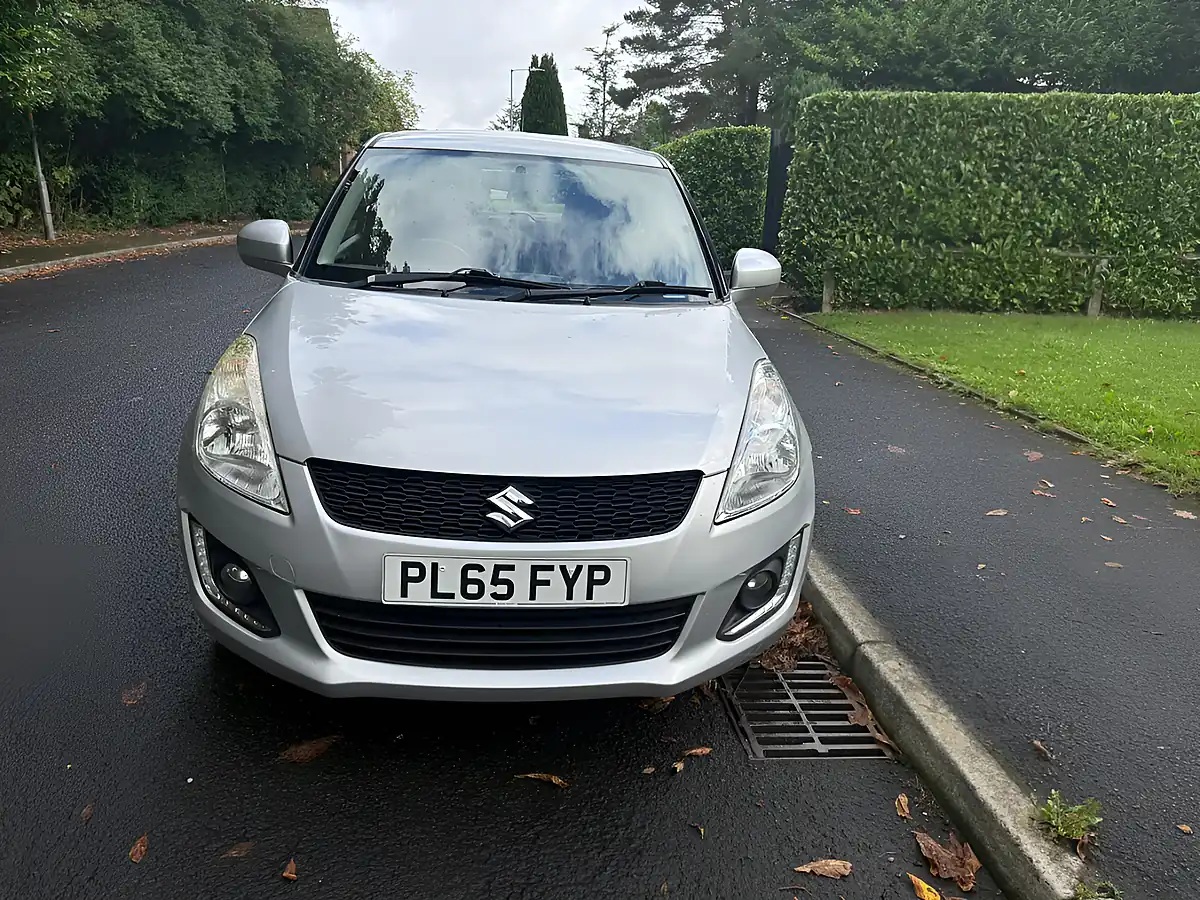 Used 2016 Suzuki Swift SZ3 Silver - Interior and Exterior details 8