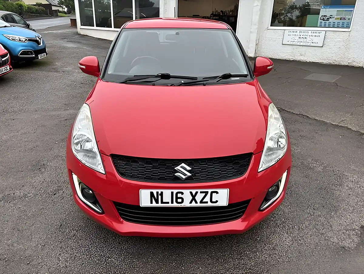 Used 2016 Suzuki Swift SZ4 Red - Interior and Exterior details 8