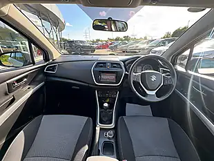 Used 2016 Suzuki SX4 S-Cross Sz-T Allgrip White - Interior and Exterior details 11