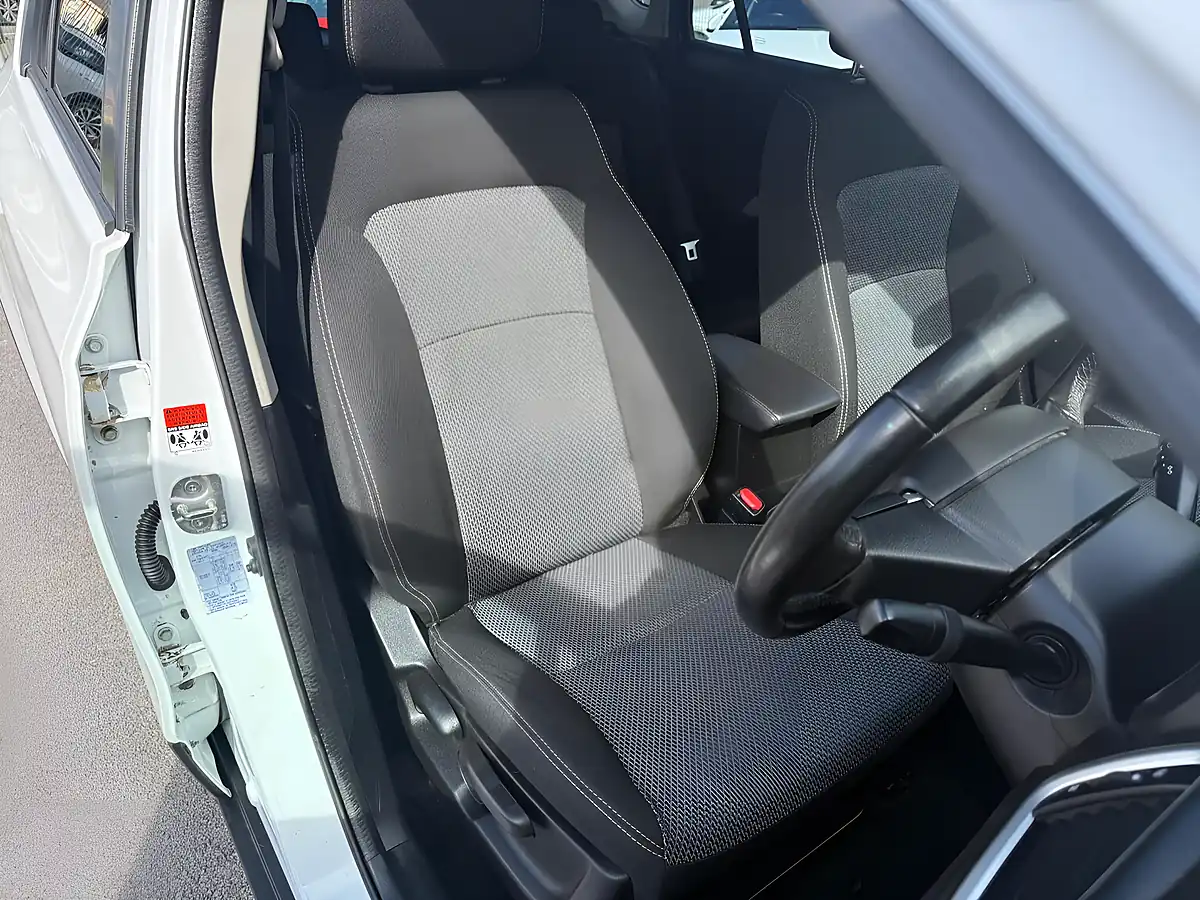 Used 2016 Suzuki SX4 S-Cross Sz-T White - Interior and Exterior details 19
