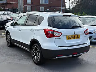 Used 2016 Suzuki SX4 S-Cross Sz-T White - Interior and Exterior details 5