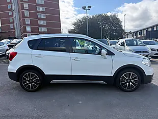 Used 2016 Suzuki SX4 S-Cross Sz-T White - Interior and Exterior details 9