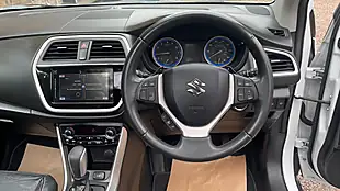 Used 2016 Suzuki SX4 S-Cross SZ5 White - Interior and Exterior details 11