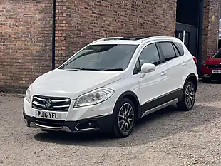Used 2016 Suzuki SX4 S-Cross SZ5 White - Interior and Exterior details 5