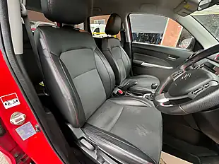 Used 2016 Suzuki Vitara S Allgrip Red - Interior and Exterior details 11
