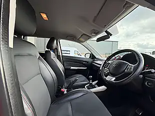 Used 2016 Suzuki Vitara S Allgrip Red - Interior and Exterior details 19