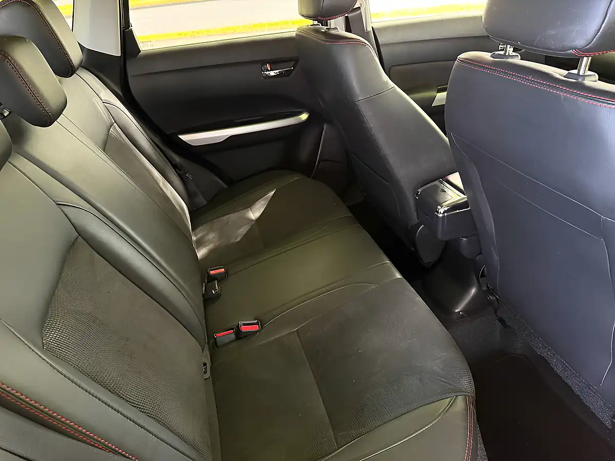 Used 2016 Suzuki Vitara S Grey - Interior and Exterior details 13