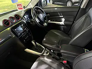 Used 2016 Suzuki Vitara S Grey - Interior and Exterior details 15