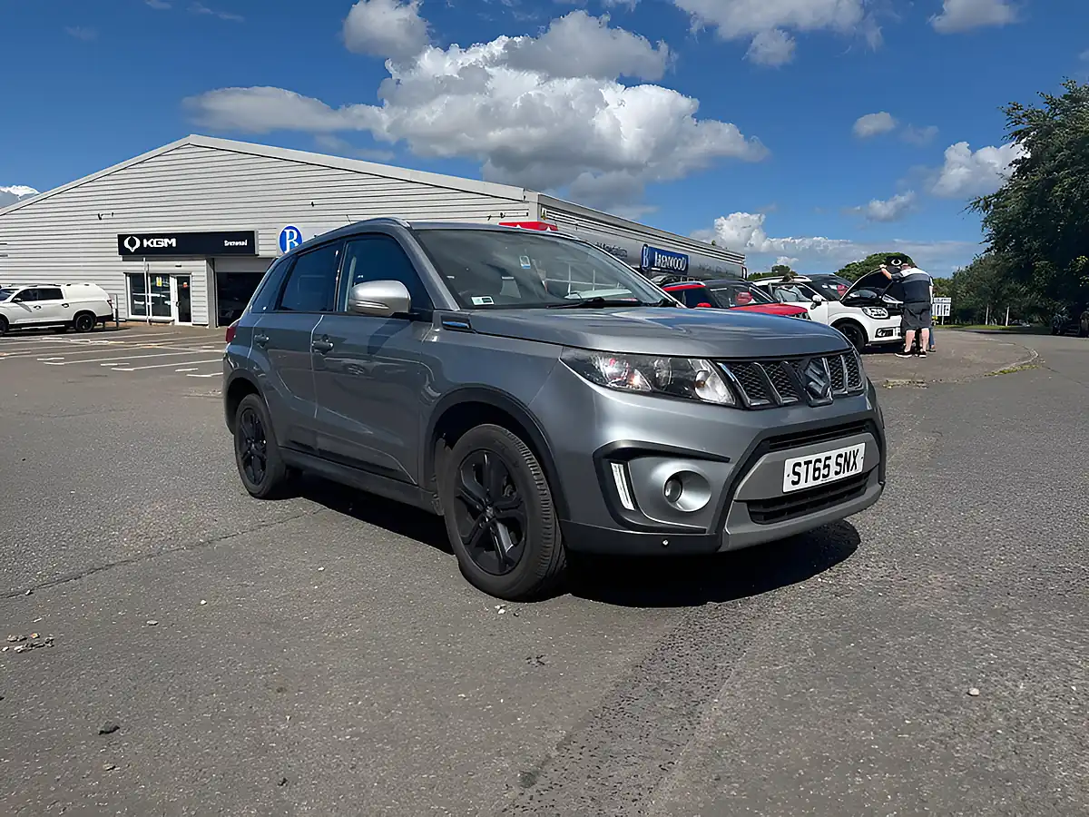 Used 2016 Suzuki Vitara S Grey - Front View