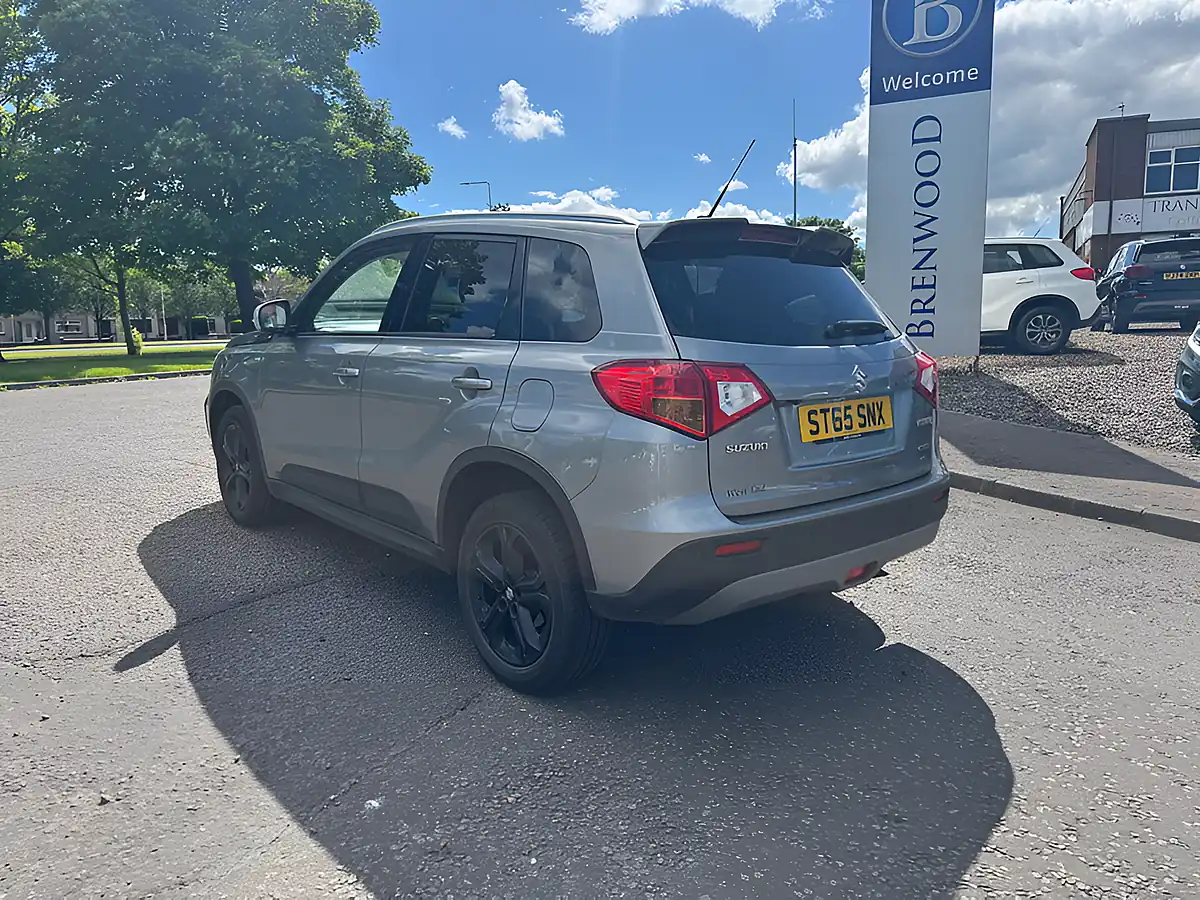 Used 2016 Suzuki Vitara S Grey - Interior and Exterior details 4
