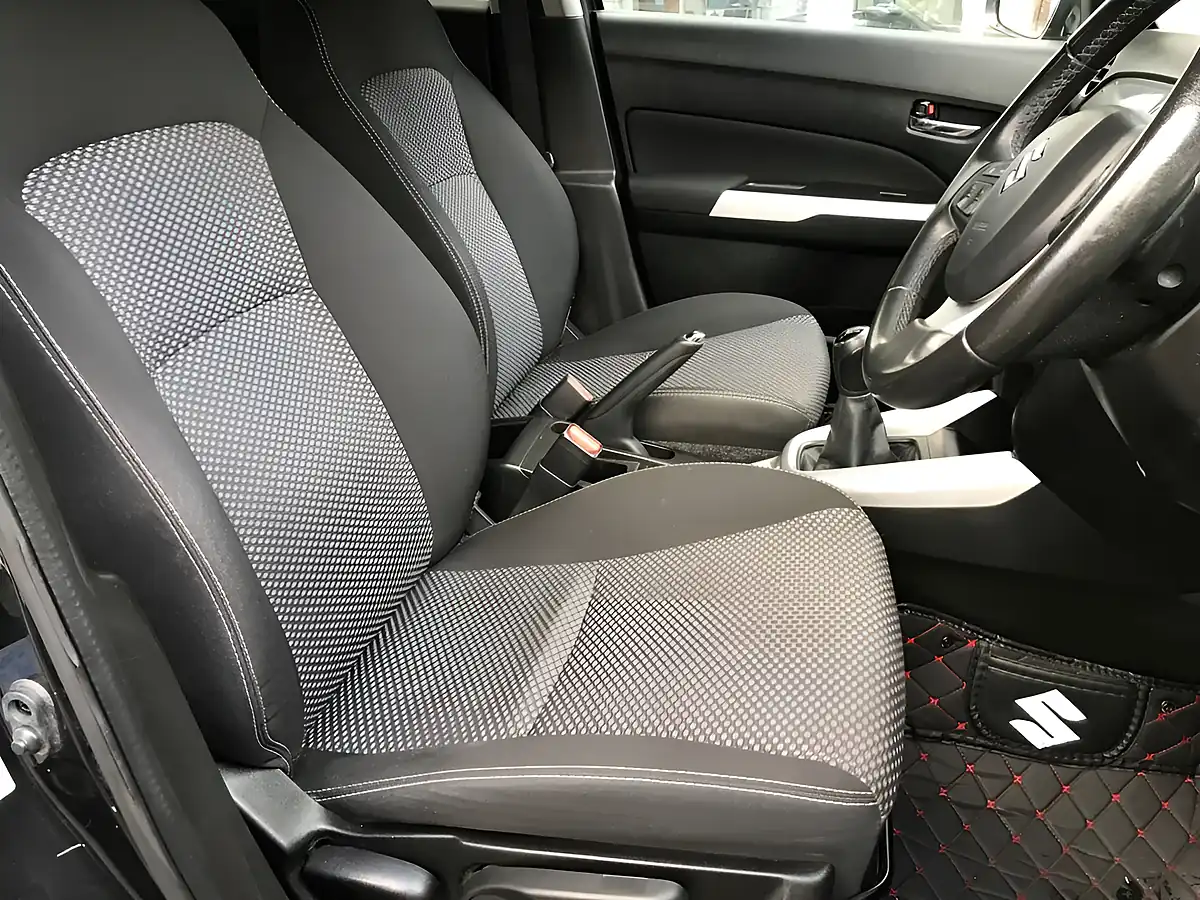 Used 2016 Suzuki Vitara Sz-T Black - Interior and Exterior details 11