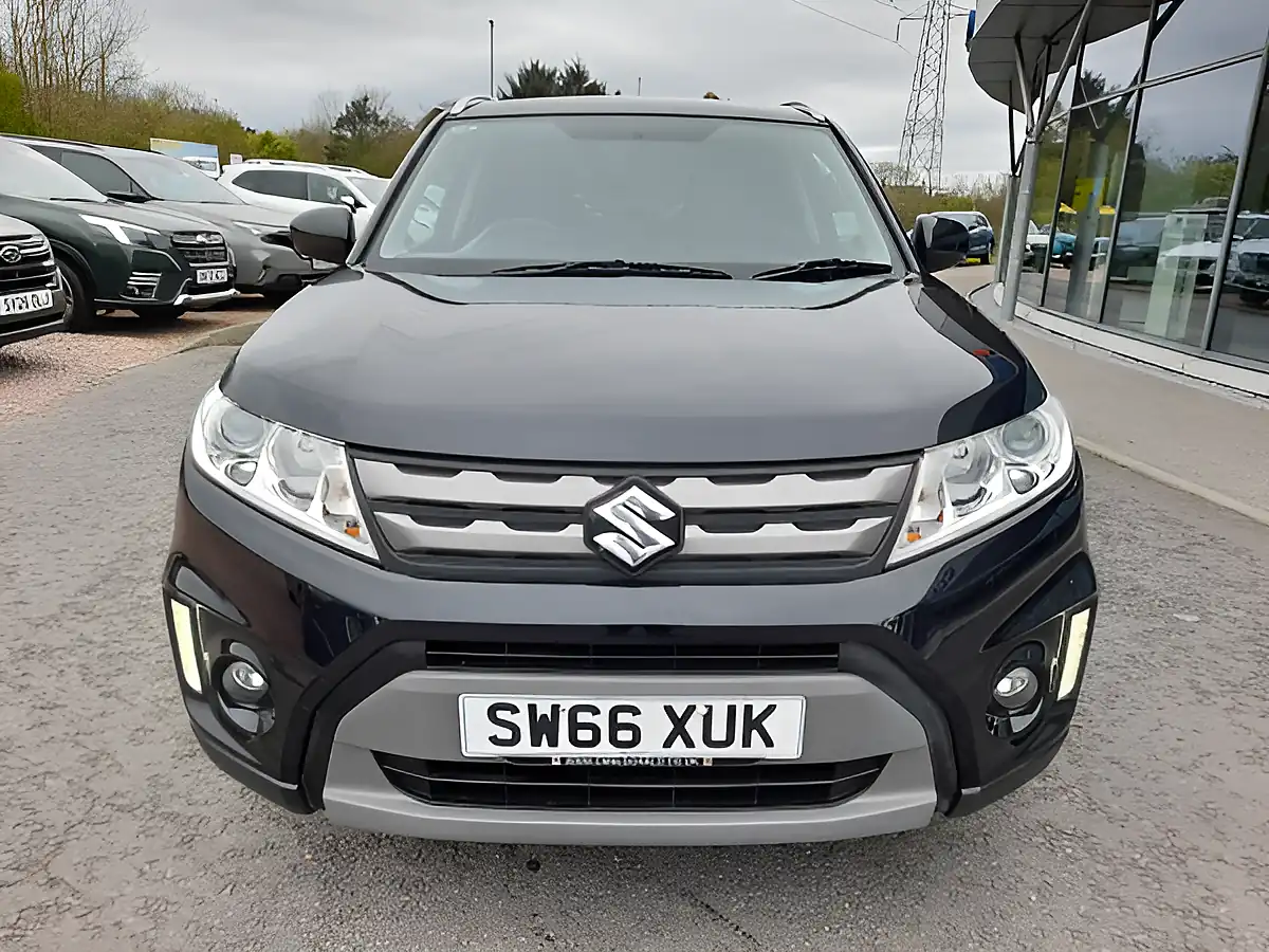 Used 2016 Suzuki Vitara Sz-T Black - Interior and Exterior details 2