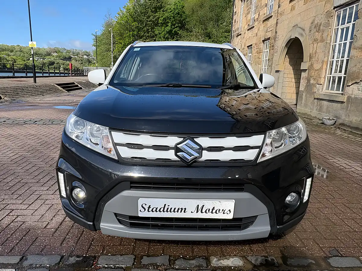 Used 2016 Suzuki Vitara Sz-T Black - Interior and Exterior details 13